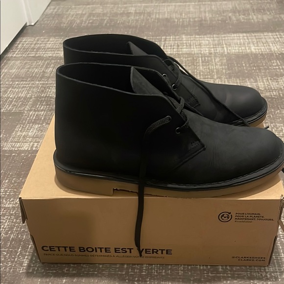 Clarks - Picture 2 of 11